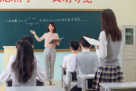 ȫоW(xu)УW(xu)M(fi)R(bo)